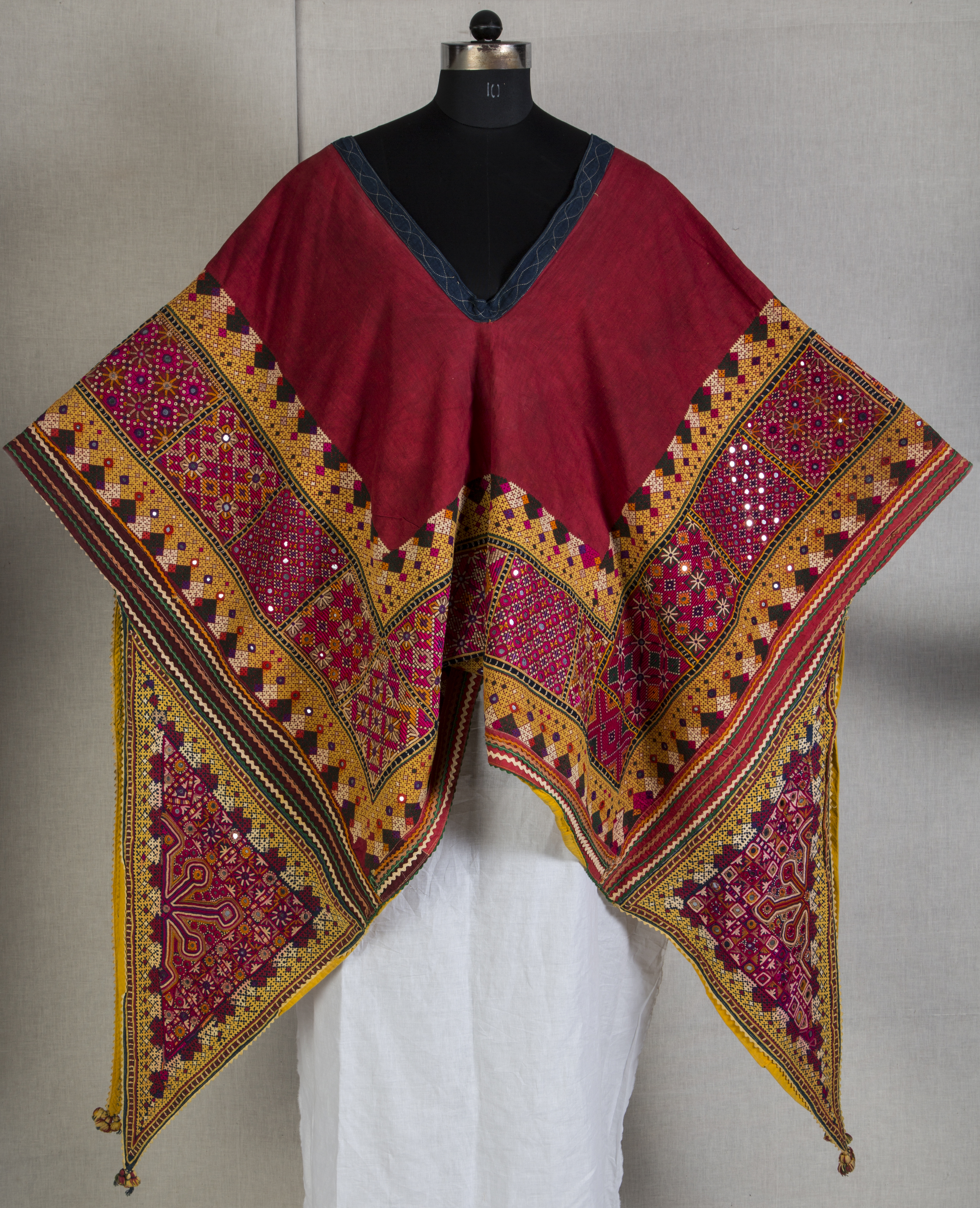 Camel cover with combination of Ari, Paoko & Baawalio Embroidery & Katab (applique).