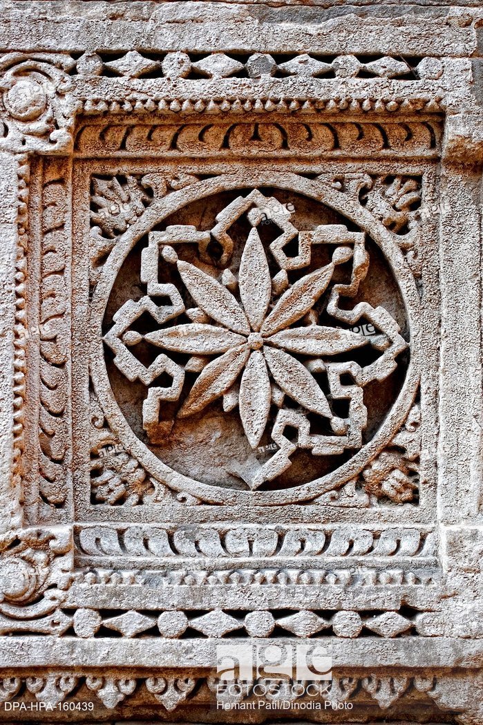 Craft in Architecture: Stone Carving of Saurashtra, Gujarat
